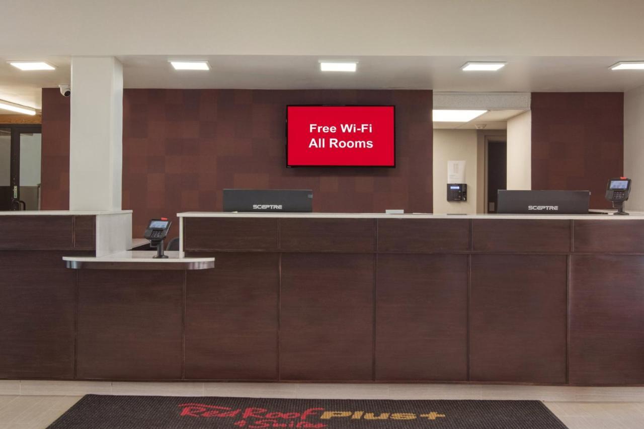 Red Roof Inn Plus & Suites Erie Exteriör bild